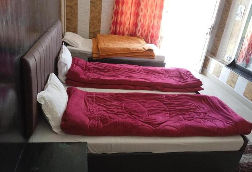 Номер Deluxe, Sun View Chamba   Best Hotel In Chamba Tehri Garhwal