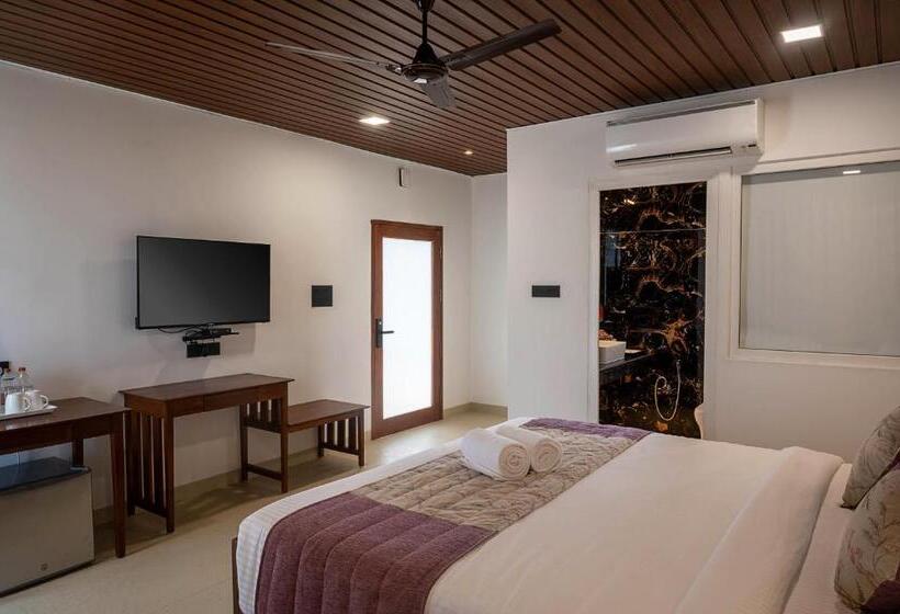 اتاق لوکس با بالکن, The Kimaya   By The Sea