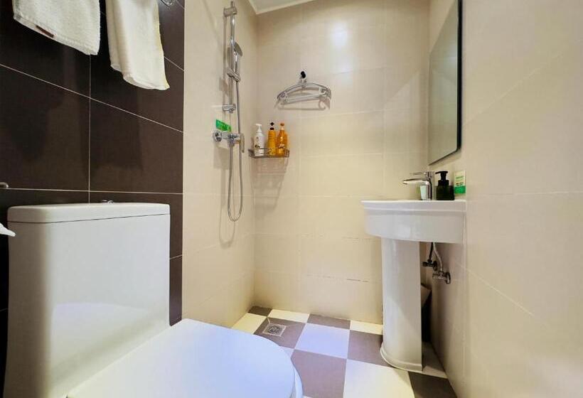 اتاق راحتی, Beijing Dongdan