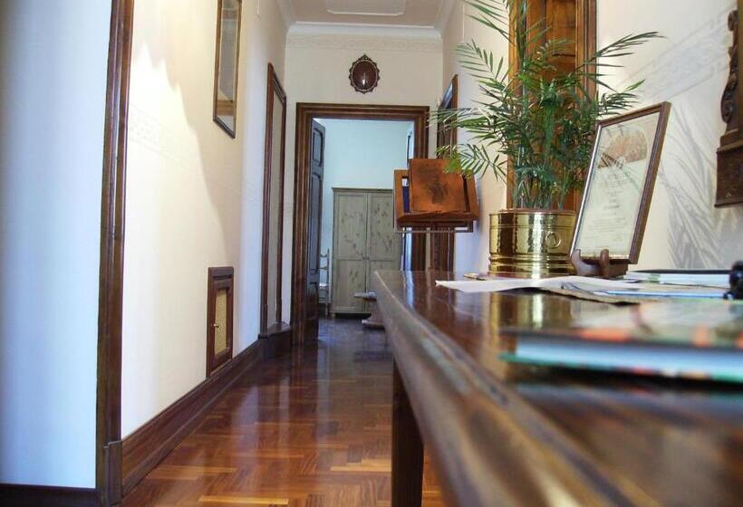 آپارتمان 3 خوابه, B&b Santa Chiara