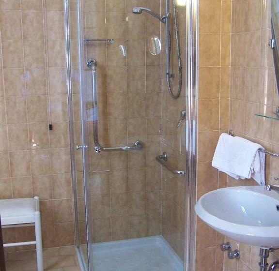 اتاق استاندارد, Albergo Carancini