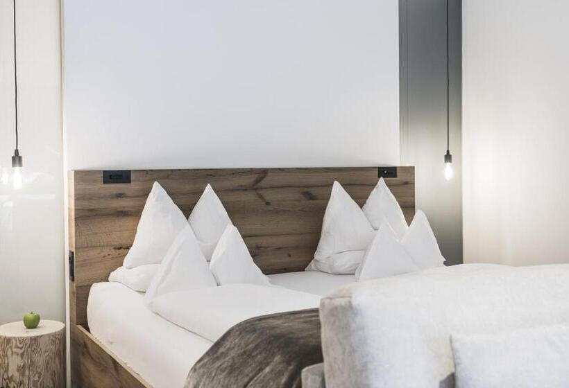 Полулюкс, Chalet S   Dolomites Design   Adults Recommended