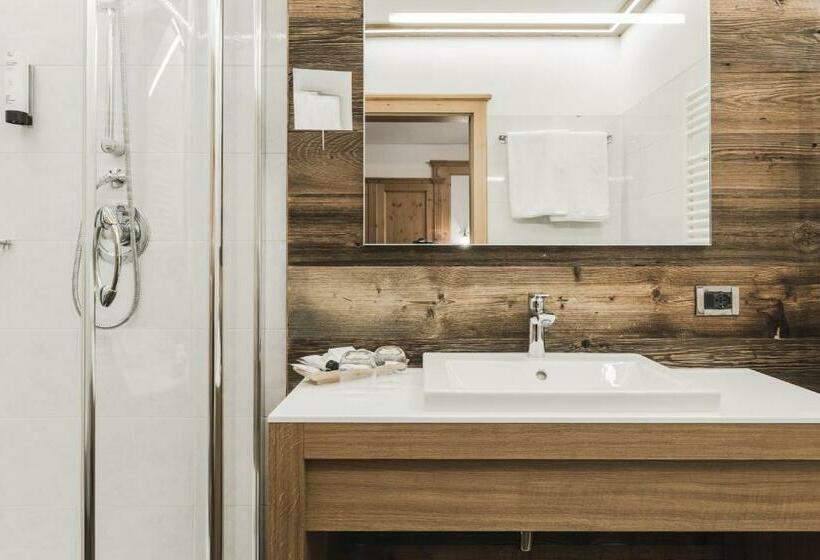 Номер Стандарт, Chalet S   Dolomites Design   Adults Recommended