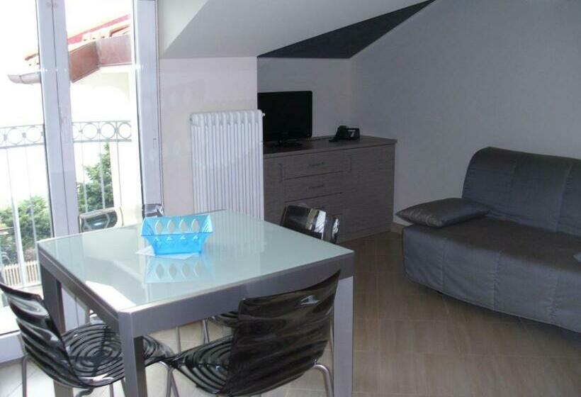 آپارتمان 1 خوابه با چشم‌انداز دریا, Residence Villa Carmen Fronte Mare A 50 Mt