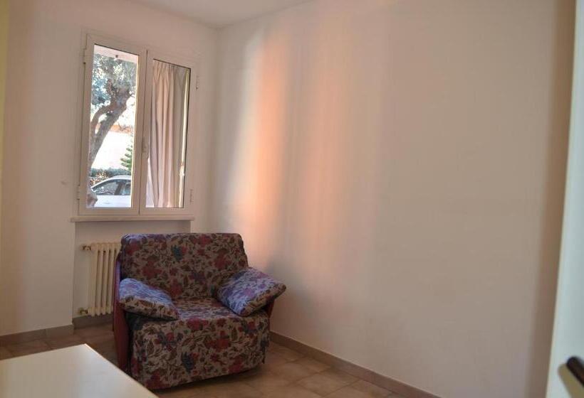 آپارتمان 2 خوابه, Residence Villa Carmen Fronte Mare A 50 Mt