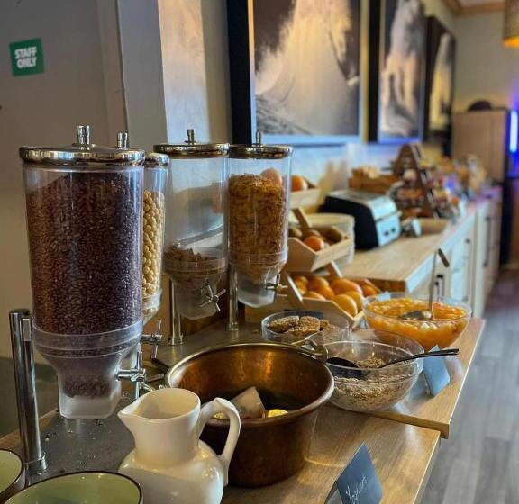 اتاق استاندارد با بالکن, Chalet Hotel La Corniche