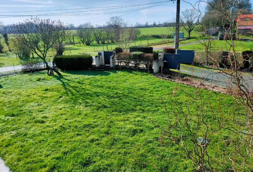 Номер Стандарт, Le Cardoué, Gíte Au Cœur Du Bocage Vendéen