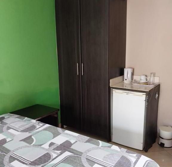 اتاق استاندارد, Nomanini Guest House Nelspruit