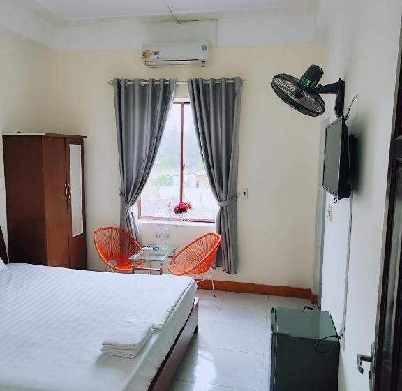 Deluxe Room Side Sea View, View Nhat Le Beach