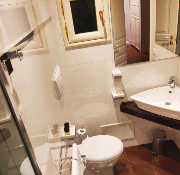 Quarto Economy, Best Season