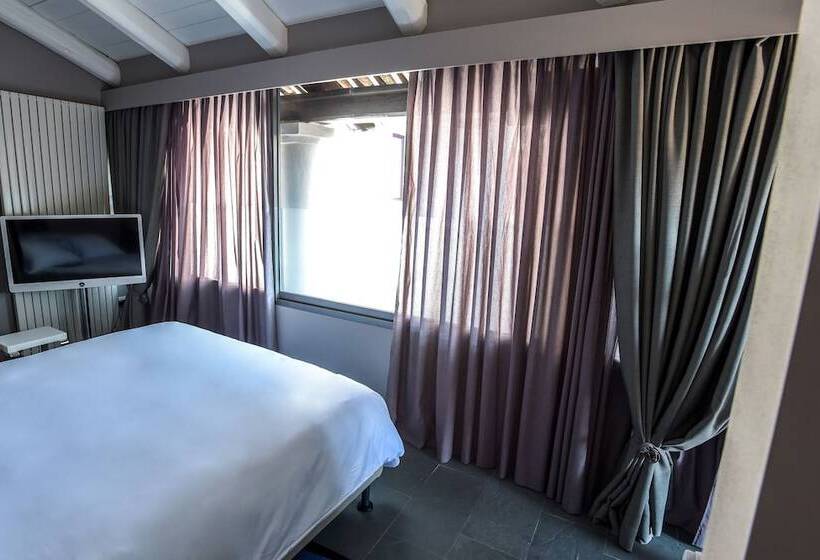 Номер Superior, Uve Rooms & Wine Bar