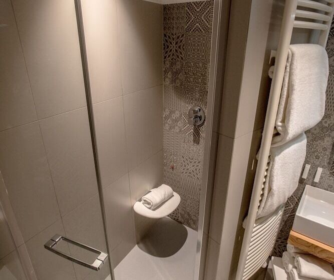 Номер Superior, Uve Rooms & Wine Bar