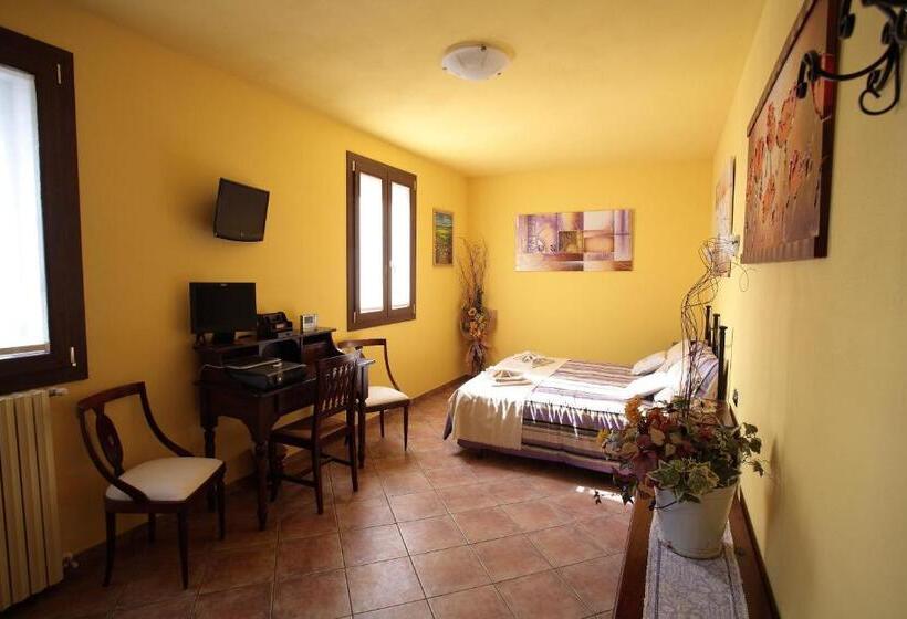 Номер Стандарт, Casa Di Campagna B&b La Corte Ferrara