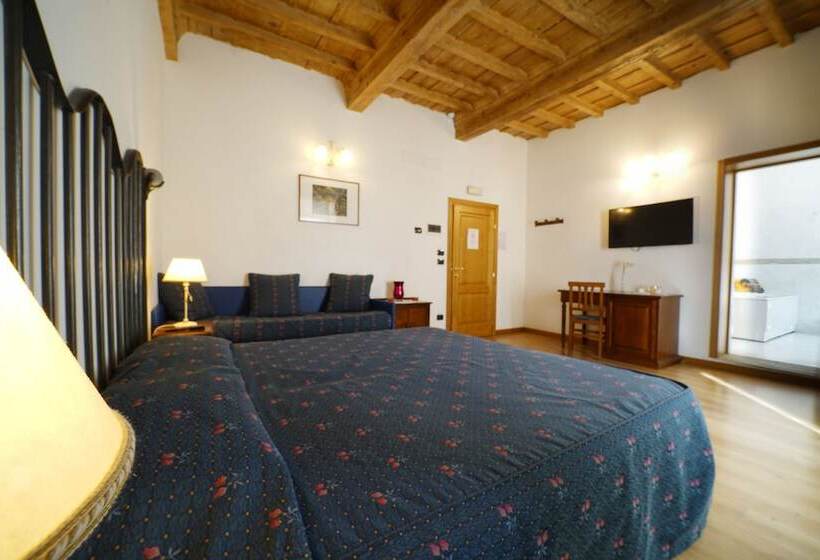 Четырехместный Номер Стандарт, Abetone E Piramidi Resort