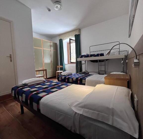 اتاق کلاسیک چهارنفره, Al Sasso Di Stria