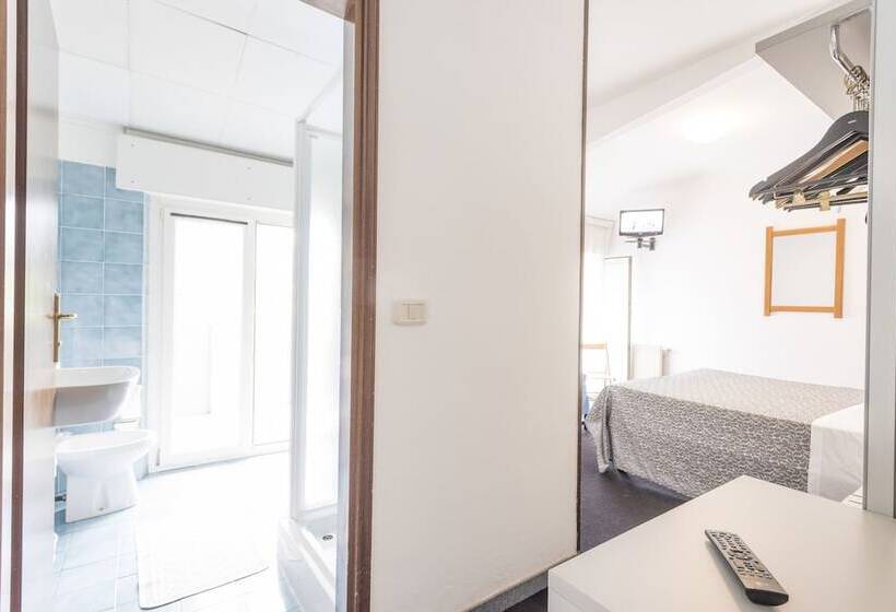 Quarto Triplo Estandar, Rubino