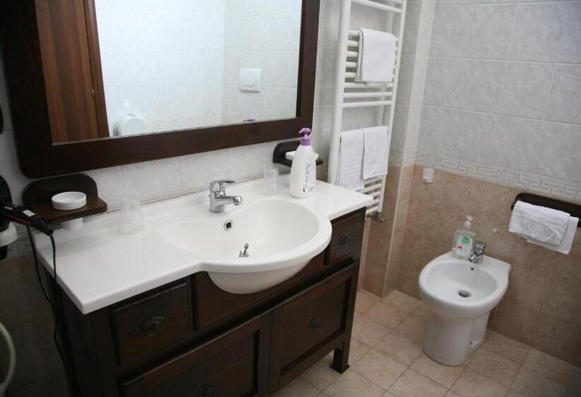 Семейный Номер, Residence Angelica