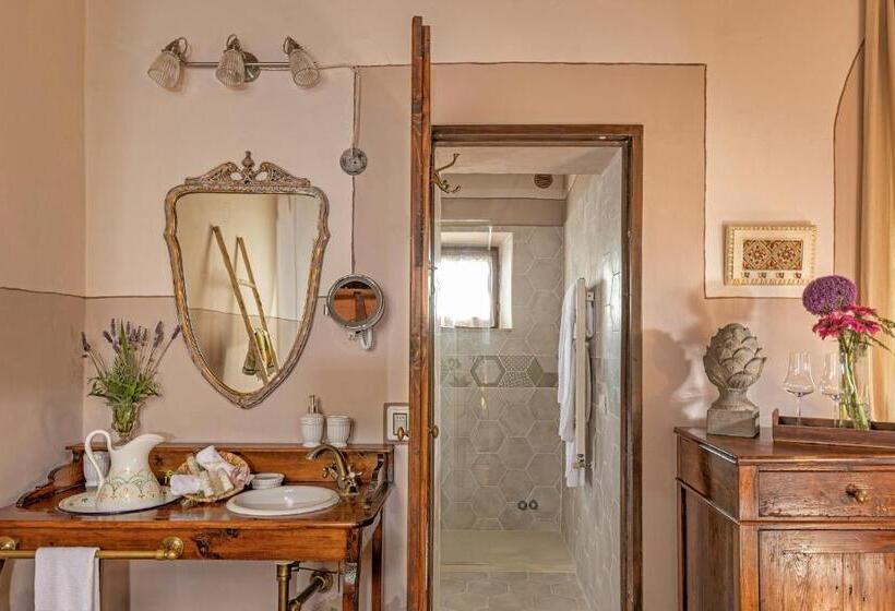 اتاق استاندارد, Relais Ortaglia
