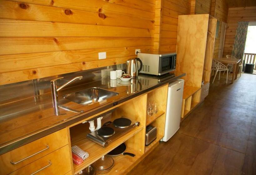 استودیوی استاندارد, Scenic Matavai Resort Niue