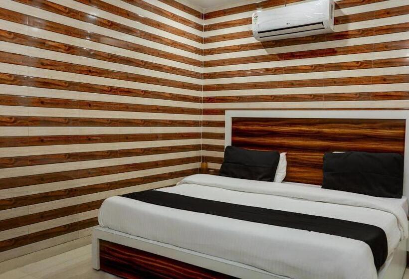 اتاق کلاسیک سه تخته, Super Collection O Hotel Walk Inn