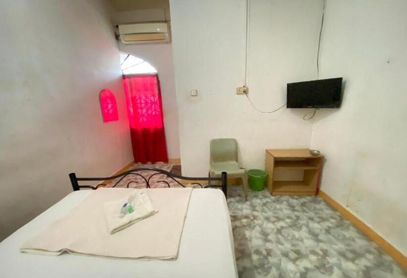 标准间, Oyo 93781 Hotel California 2