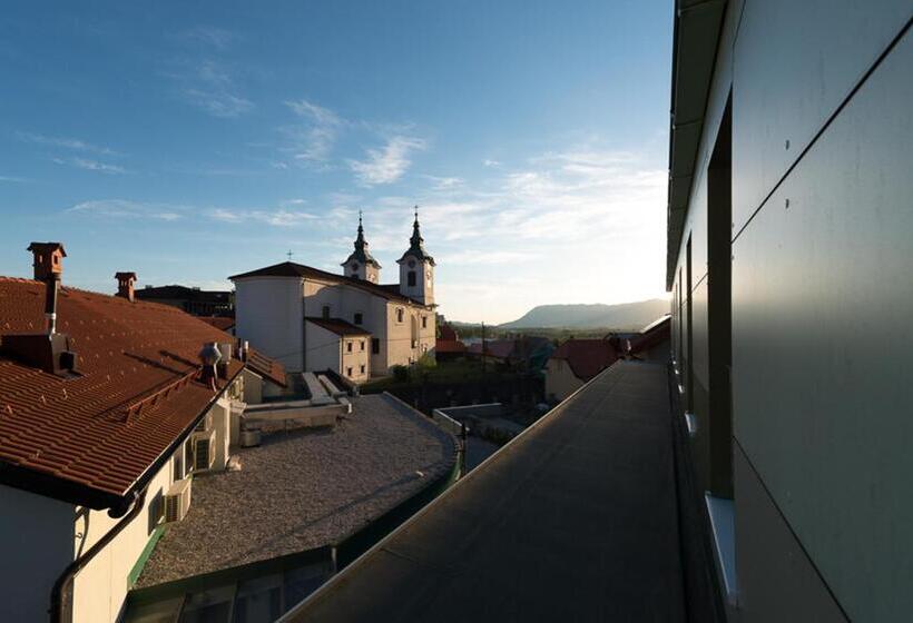 , Postojna Cave Rooms & Apartments Proteus