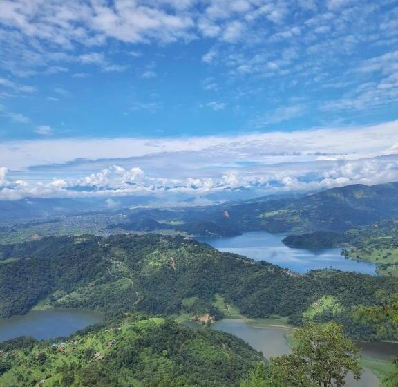 اتاق استاندارد با چشم‌انداز, Rupakot Resort