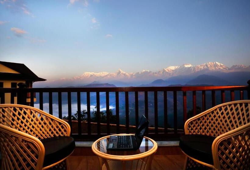 اتاق لوکس با چشم‌انداز دریاچه, Rupakot Resort