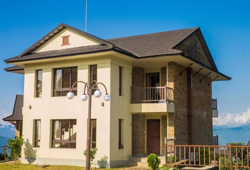 اتاق لوکس با چشم‌انداز, Rupakot Resort