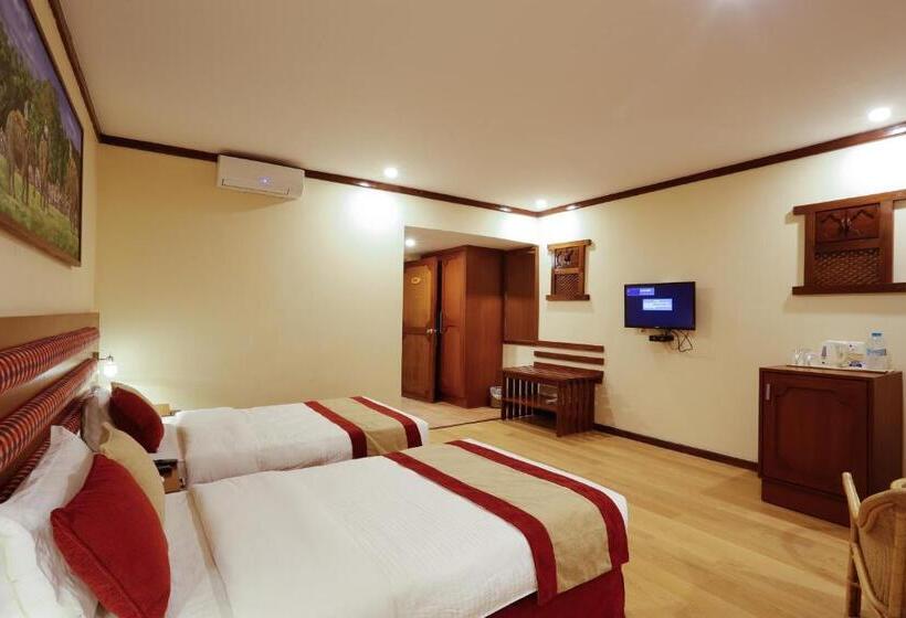 اتاق استاندارد با چشم‌انداز, Rupakot Resort