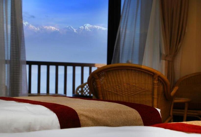 اتاق لوکس با چشم‌انداز دریاچه, Rupakot Resort