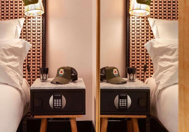 اتاق استاندارد, Rj Hotel Kulai