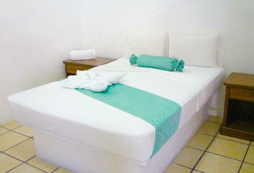 Quarto Triplo Estandar, Ameyali Tequesquitengo