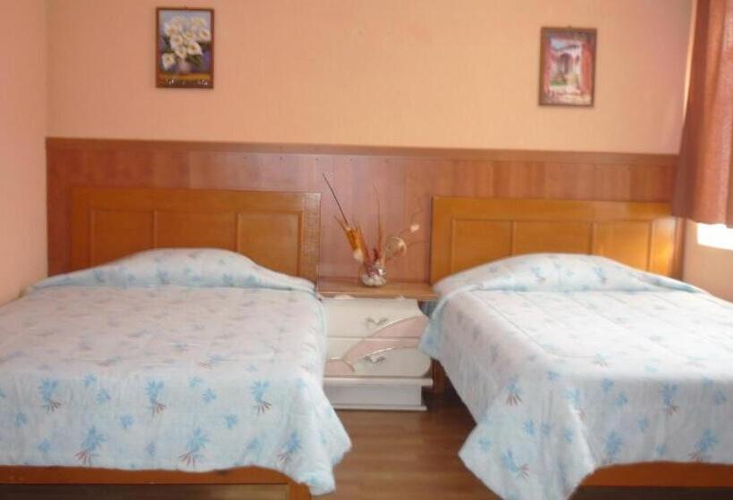 ２ダブルベッドのスタンダードルーム, Hostal Quinto Sol Huamantla