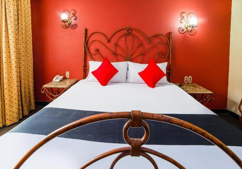 Quarto Estandar, Santa Maria
