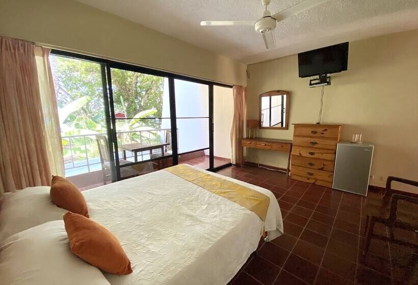 Quarto Estandar Vista Mar, Alegria