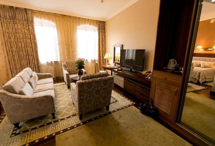 مجموعه ویستا شهر, Allureinn Hotel And Spa