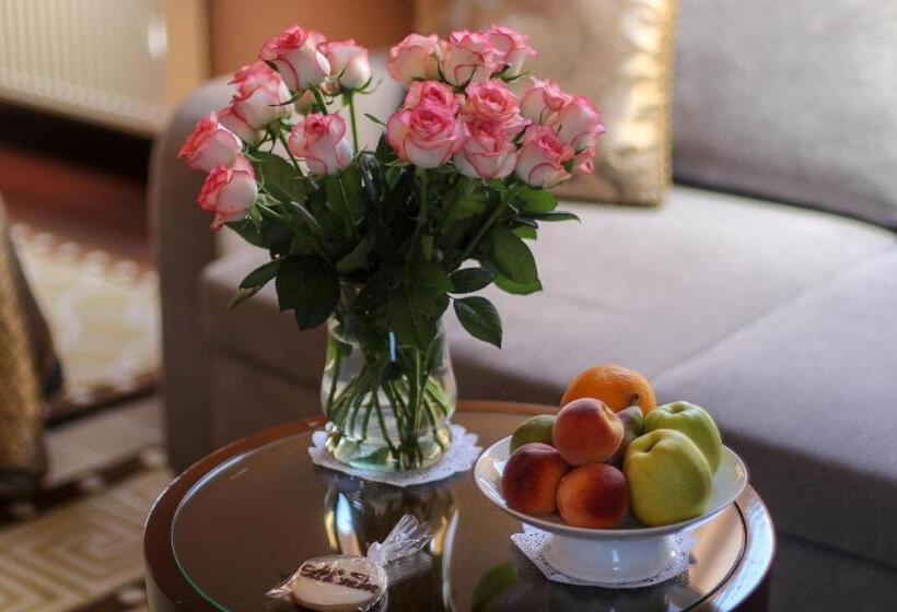 סוויטת פנטהאוז, Allureinn Hotel And Spa