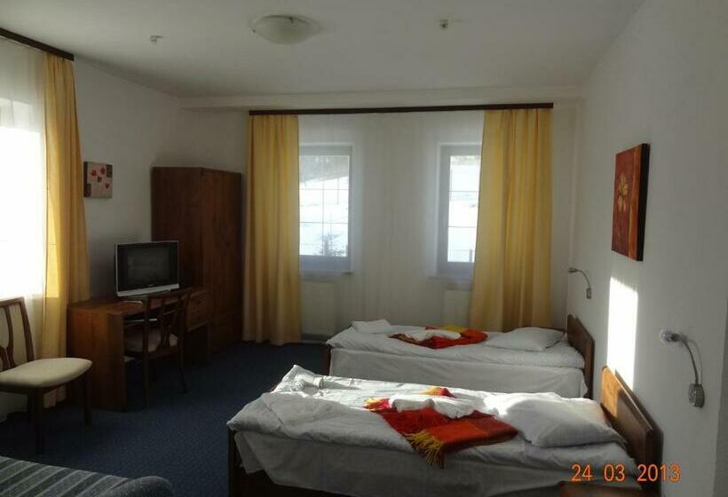 سوییت جونیور, Alpenhof Pansion