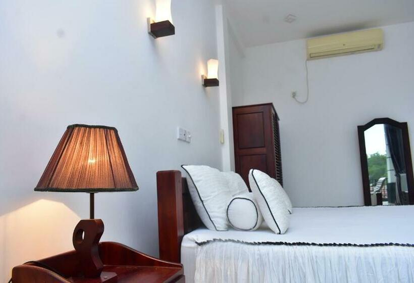 غرفة ديلوكس, Minuri Villa