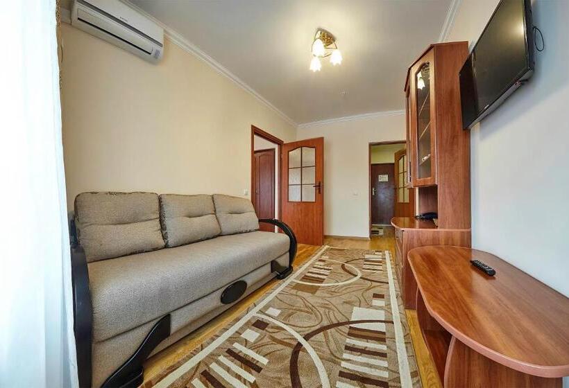 סוויטה, Resort Hotel Karpaty