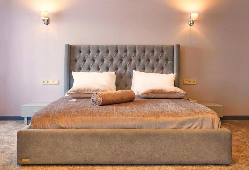 Апартаменты Deluxe 1 Спальня, Resort Hotel Karpaty