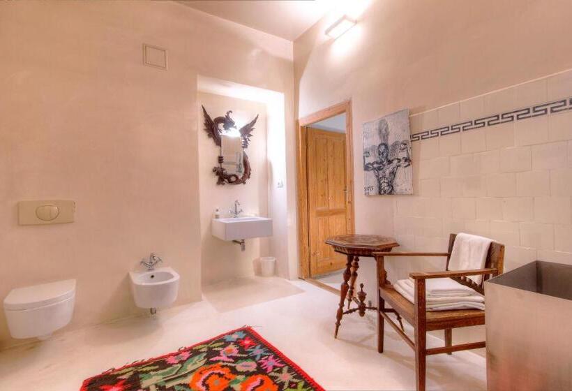Номер Deluxe, Chateau Třebešice