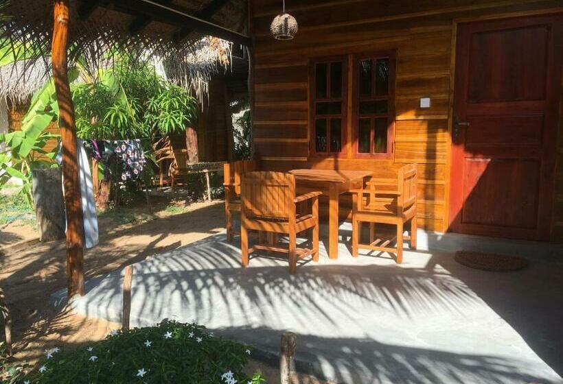 سوییت خانوادگی, Garden Cottage Arugambay