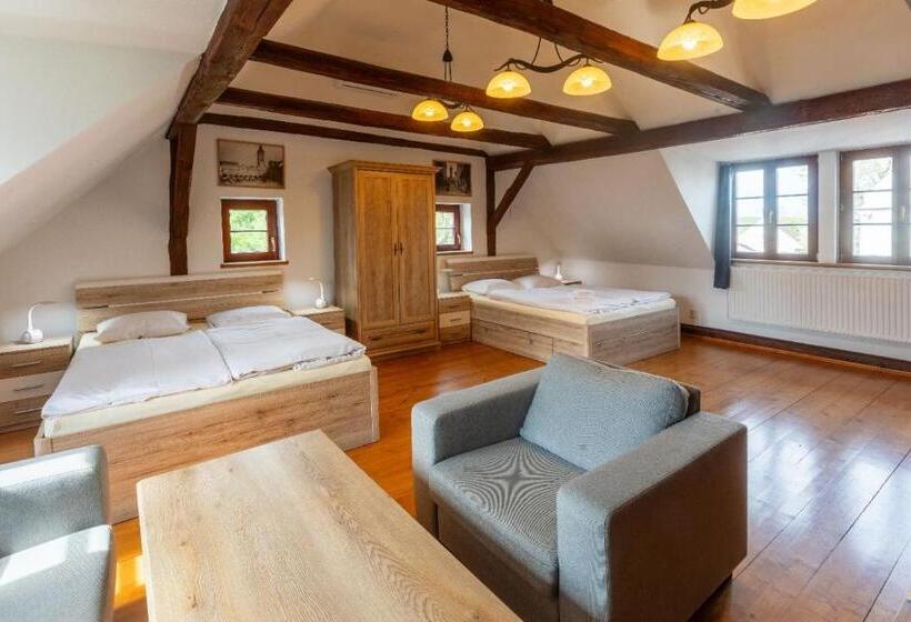 스위트, Wellness Hotel & Minipivovar Kněžínek