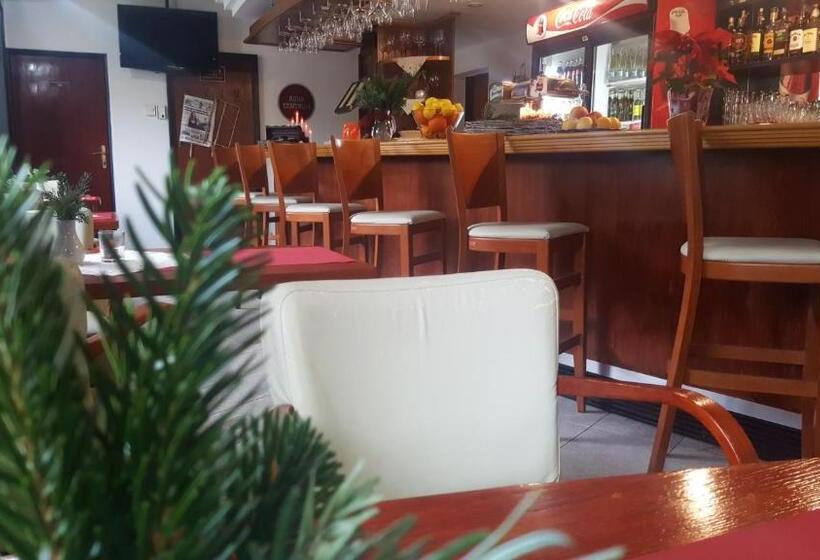 سوییت لوکس, Wellness Hotel Staré Město