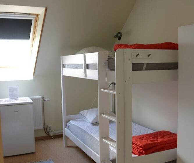 اتاق استاندارد چهار تخته, Kärraton Vandrarhem   Hostel
