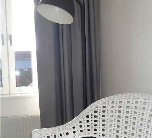 标准单人间共用浴室, Le Mat B&b Akersberga