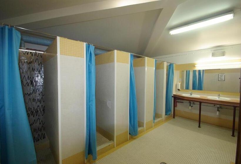 Семейный Номер Совместный Санузел, Hi Almada  Pousada De Juventude