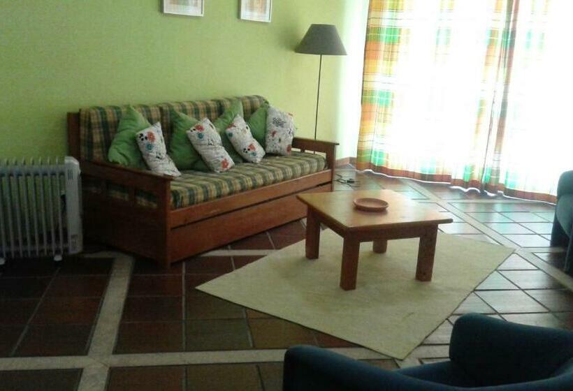 Apartamento 1 Dormitório, Hi Almada  Pousada De Juventude